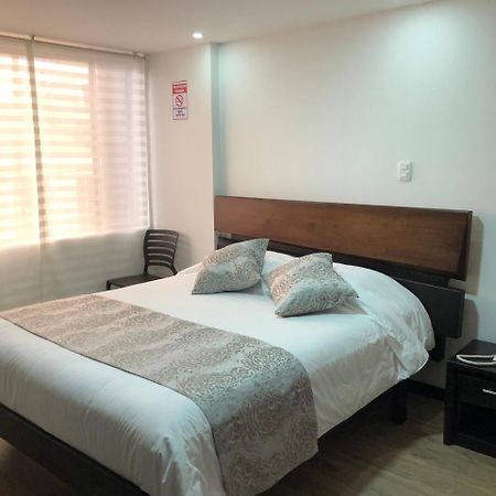Hotel Florida Apartasuites. 이피알레스 외부 사진